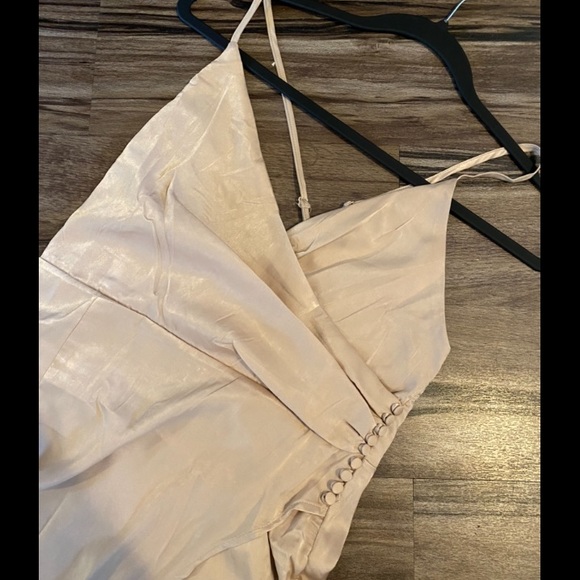 Beautiful long beige/golden dress - Picture 3 of 5